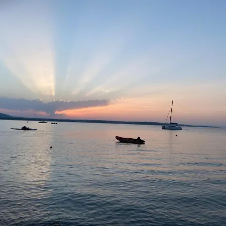 Aj 2, Santa Marina Village, *